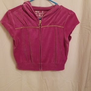 Hooded, zipper, crop top.